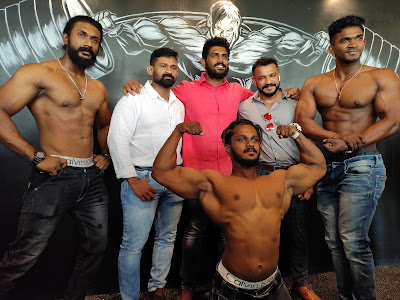 Body transformation training inside gym